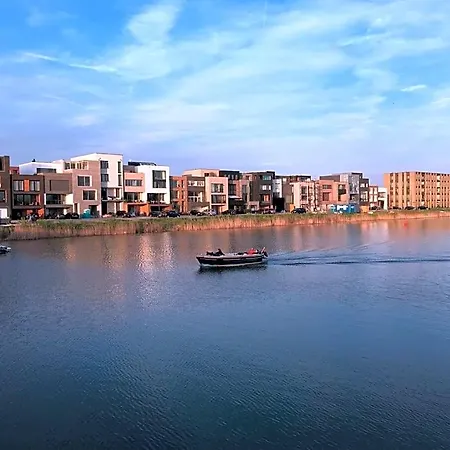 Waterfront فندق مبيت وإفطار