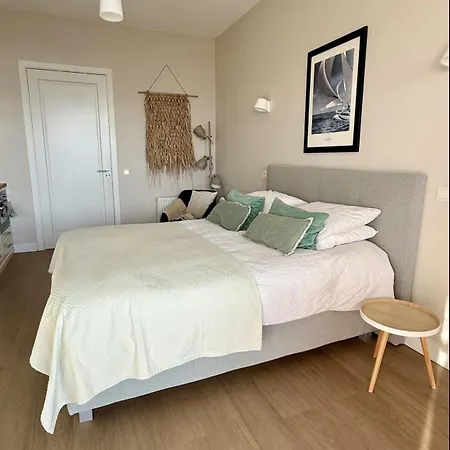 Waterfront Bed & Breakfast 4*
