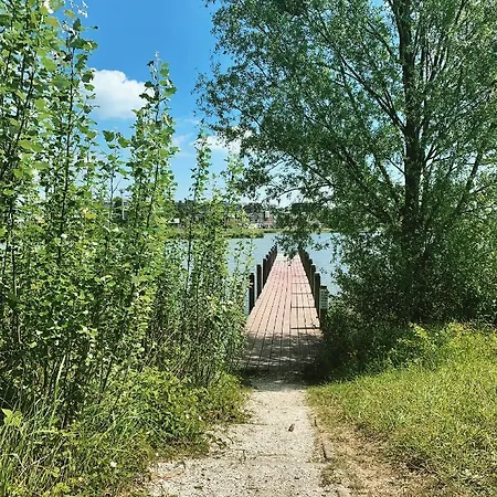 Waterfront Bed and breakfast