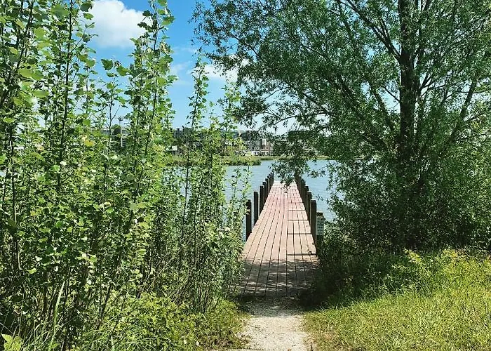 Waterfront Bed and breakfast