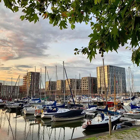 Waterfront فندق مبيت وإفطار